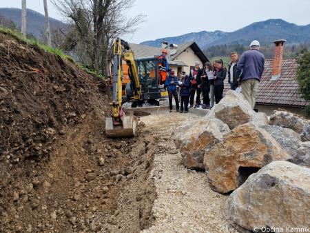 Študenti geologije – terenski ogledi plazov (1)